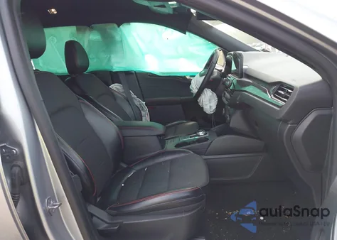 2023 Ford Escape St-Line z USA, uszkodzony, nr VIN 1FMCU9MN6PUA08596